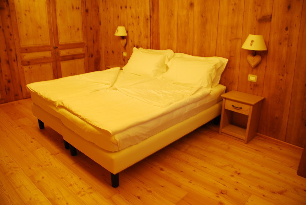 מלון ריבה ואלדוביה Casa Walser מראה חיצוני תמונה